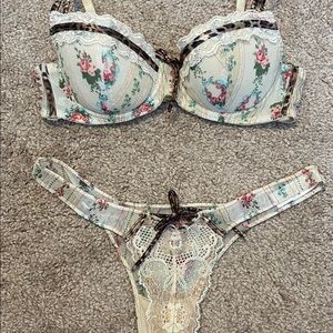Secret Treasures Bra & Panty Set 34B
